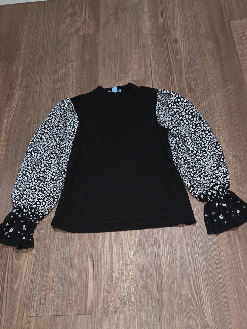 Black Cece Top with Black & White Floral Puff Sleeves